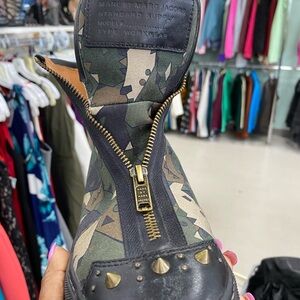 Marc by Marc Jacobs Camouflage Women's Boots